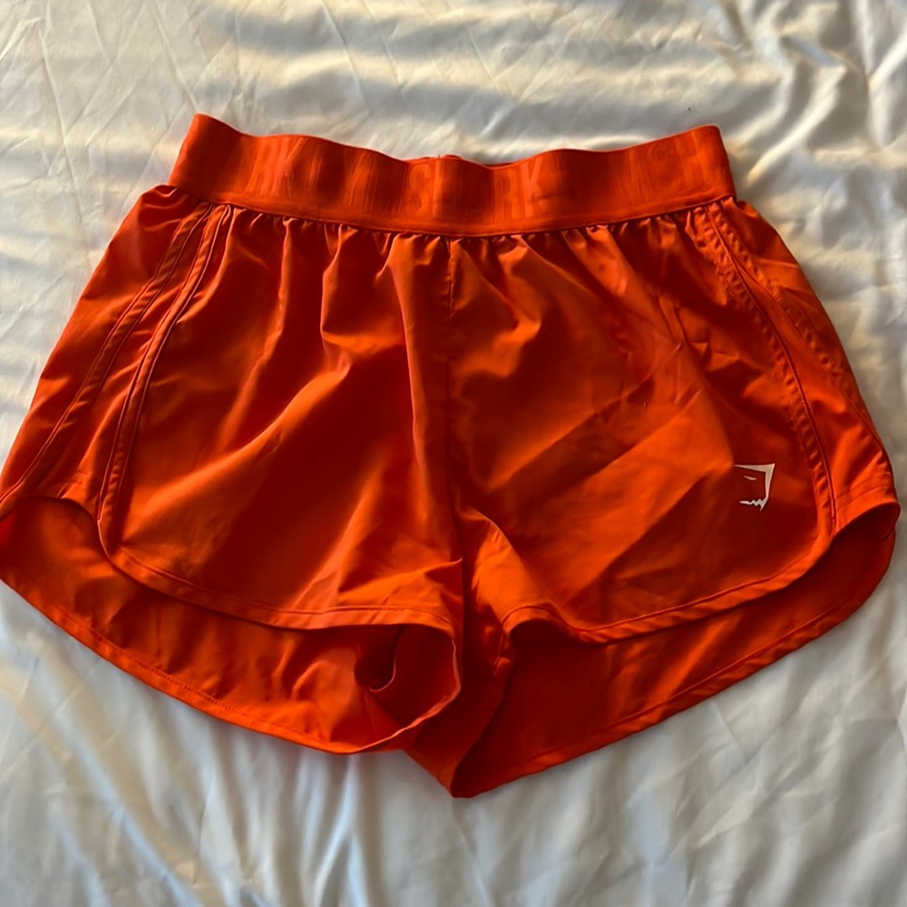 ❌SOLD❌ GYMSHARK TRAINING LOOSE FIT SHORTS - ORANGE